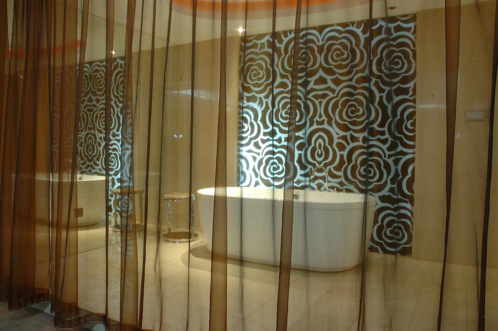 Harbin Yakelai Holiday Hotel Phòng bức ảnh